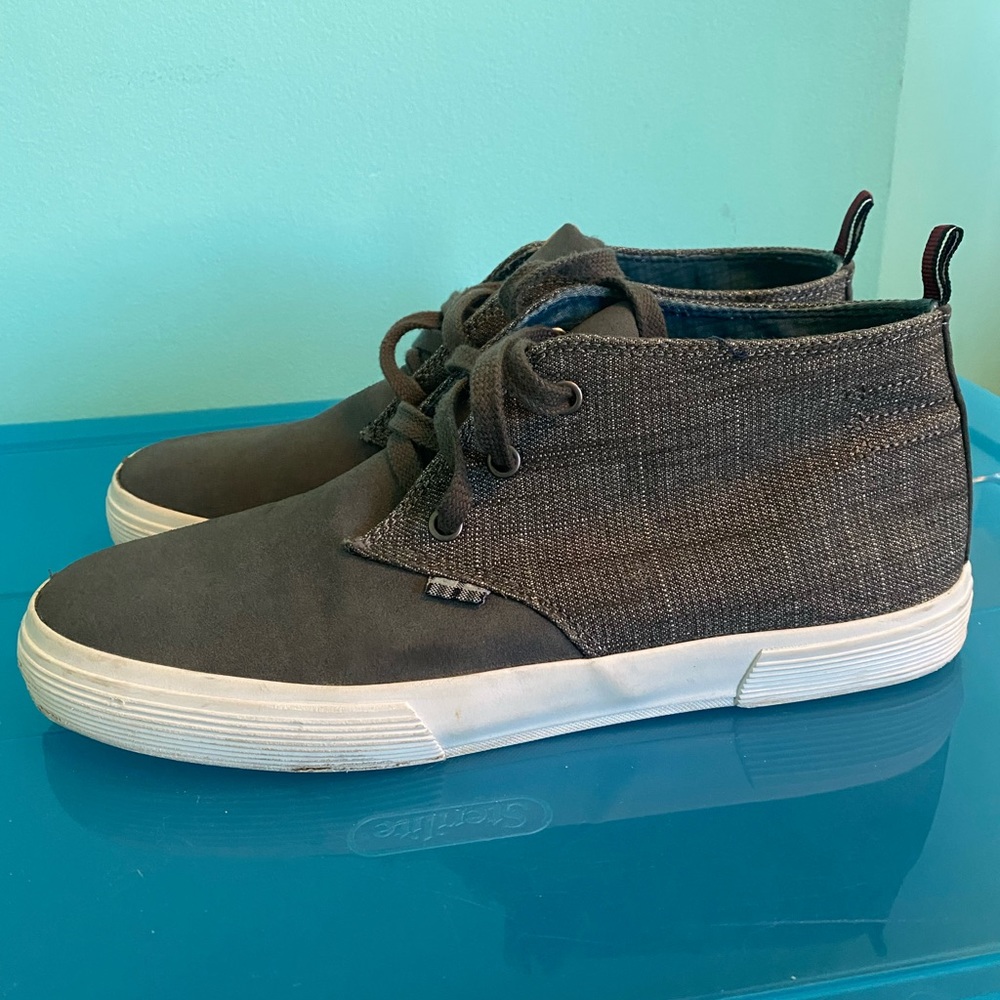 Ben Sherman men’s canvas high top shoes size 9.5